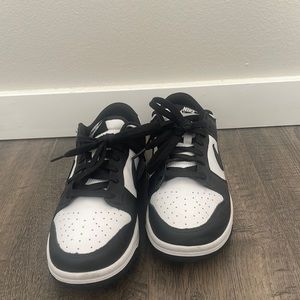 Nike low-dunks Panda Size 8 Men’s